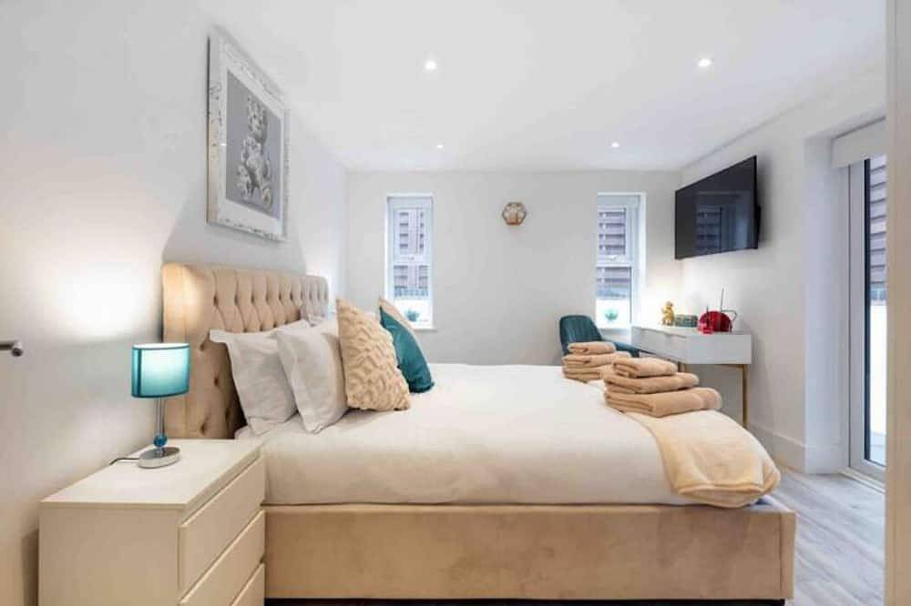 Ganze Wohnung, The Luxe Hideaway - Stunning 2 bedroom apartment in Wanstead, East London in Redbridge, London