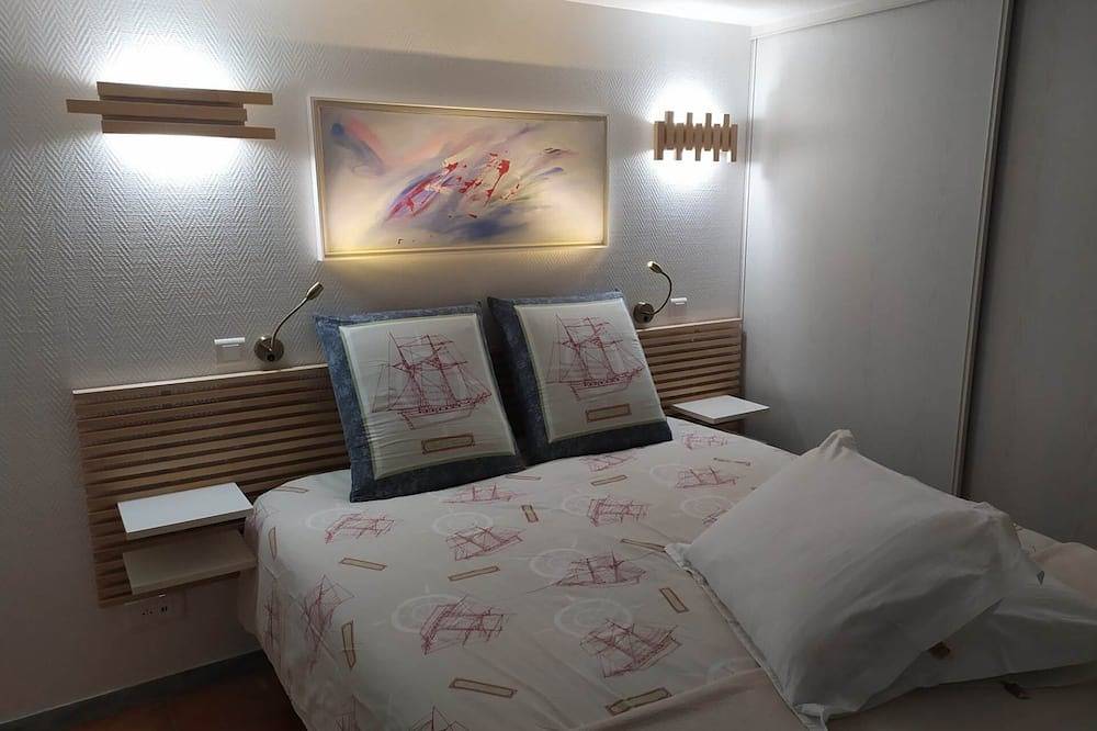 Entire apartment, The Apartment at Bouillat D'Anty in Châtel-Guyon, Volcans d'Auvergne Regional Nature Park