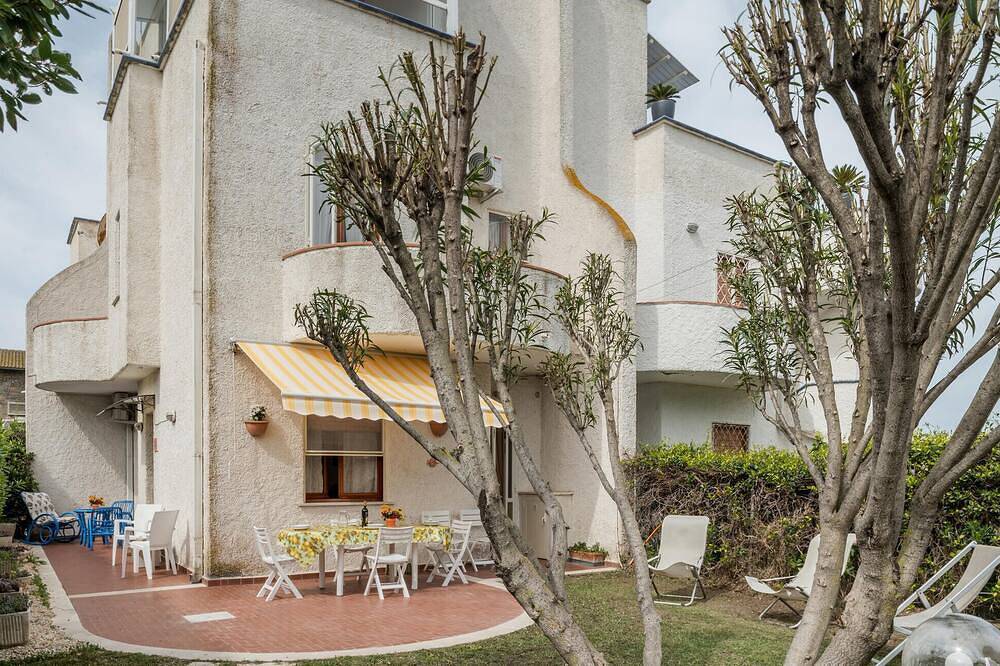 Casa con 3 camere da letto, adatta agli animali domestici, a Tarquinia Lido. in Lido di Tarquinia, Tarquinia