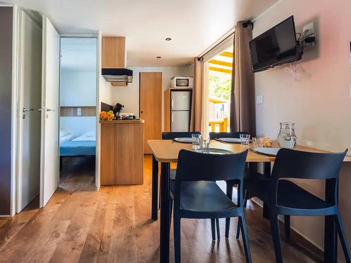 Camping pour 2 personnes, avec terrasse dans l' Ain - 3