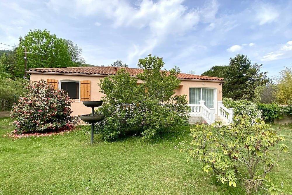 Belle villa de plain pied avec clim et terrain de plus de 1000m² in Vernet-les-Bains, Parc naturel régional des Pyrénées catalanes