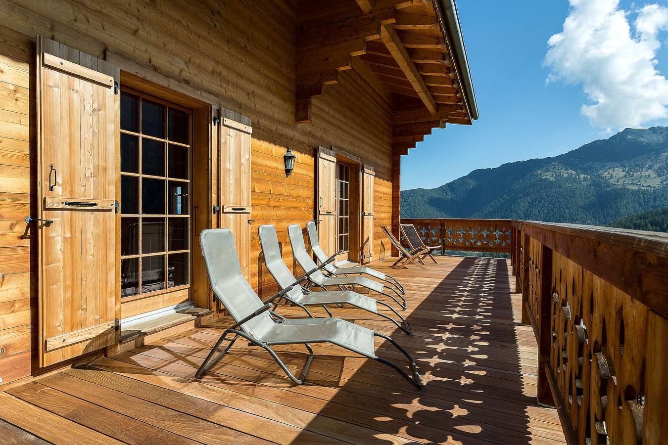 Chalet Chalet le Chapeau in La Tzoumaz, Riddes