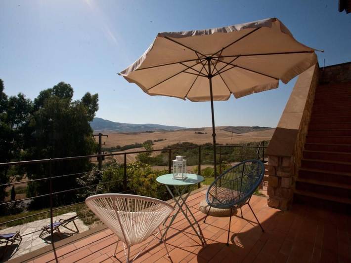 Agriturismo voor 4 personen, with Terras and Tuin as well as Zwembad and Uitzicht in Volterra