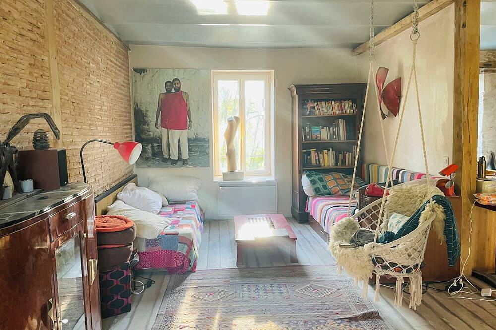 La maison du canal, cosy artist's house, pets welcome in Bannay, Bourges region
