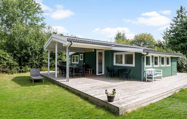 Ferieudlejning for 9 personer, med Terrasse i Ellinge Lyng