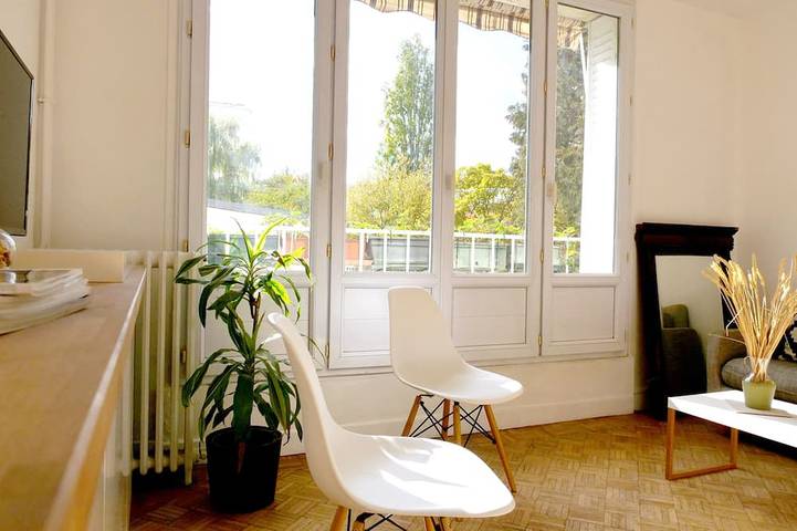 Gîte pour 6 personnes, avec Jacuzzi à Le Kremlin-Bicêtre