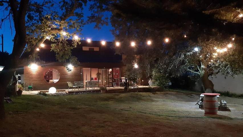 Location de vacances pour 6 personnes, avec jardin à Arzens - 3