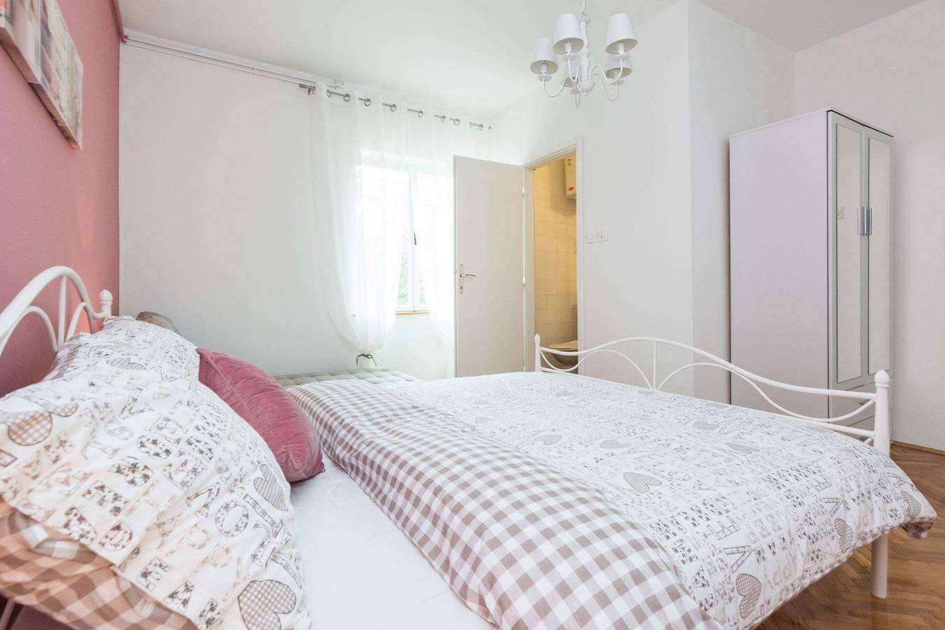 Ganze Wohnung, 3-Zimmer-Ferienwohnung mit Terrasse Bibinje, Zadar A-23089-a in Bibinje, Zadar