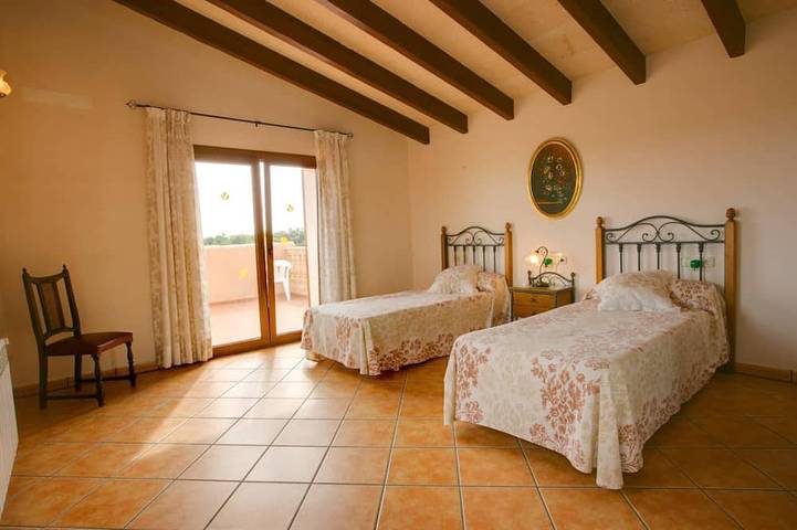 Spacious Country House, Private Pool, Extensive Grounds, Amazing Location - 750m from Cala Sa Nau! in Cala Mitjana, Felanitx