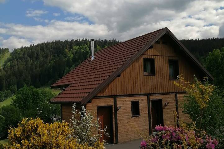 Chalet for 8 people, with garden and balcony - 1