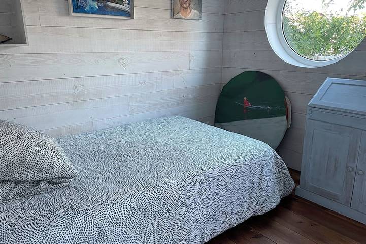 Gîte pour 6 personnes, avec terrasse et jardin dans Plage des Estagnots - 2