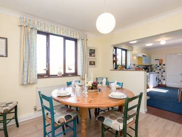 Holiday Rental for 8 People in Blakeney, Norfolk, Photo 4
