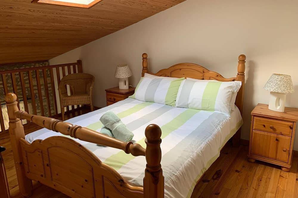 Comfortable gîte for 8 people with swimming pool, large garden - Sea 15 km away in Chenac-Saint-Seurin-d'Uzet, Saintes und Umgebung