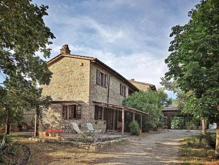 Agriturismo per 5 persone, con terrazza e giardino, con animali domestici in San Venanzo