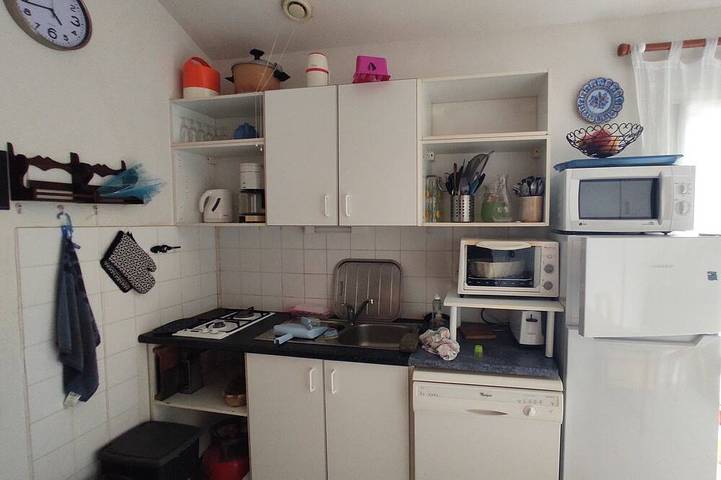 Gîte pour 5 personnes, avec piscine ainsi que terrasse et jardin à Lacanau - 3