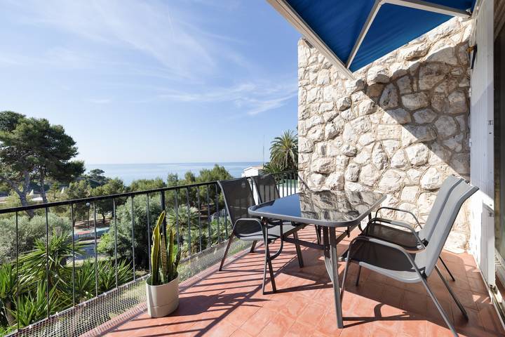 Holiday rental for 7 people, with garden and balcony, child-friendly in Costa Dorada