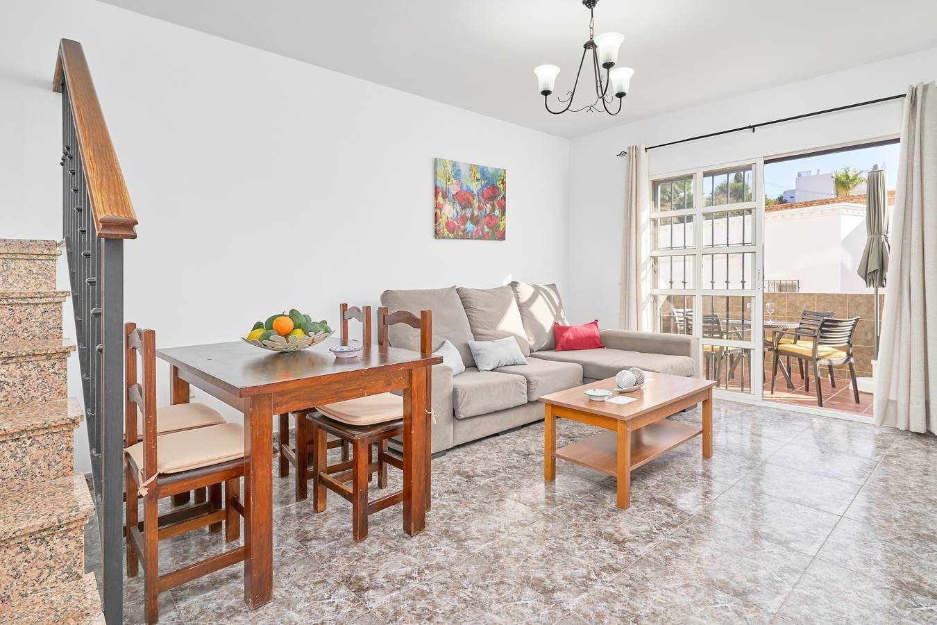 Feriehus for 4 personer med børnepool in Urbanización Ladera del Mar, Nerja