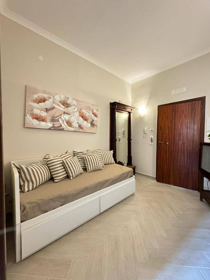 Seasuntour - B&B Over the World in Meta, Sorrento Coast