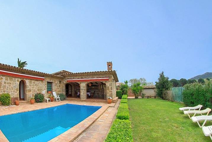 Casa rural para 8 personas, con Terraza y Jardín en Platja d'Aro - 2