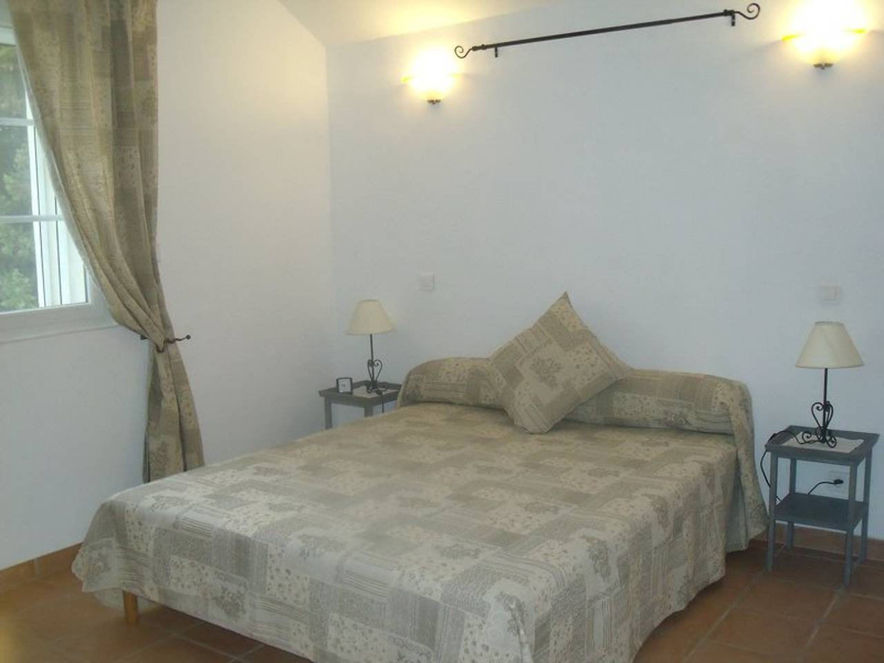 Acogedora Casa en Monteux con Piscina Compartida in Monteux, Vaucluse