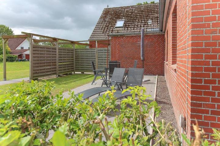 Ferienwohnung für 4 Personen, mit Terrasse und Garten in Norden - 3