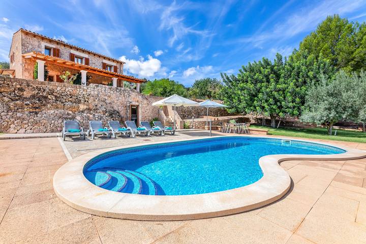 Villa 'Can Mirló' mit Bergblick, Pool und Wlan in Marratxí, Mallorca Westen