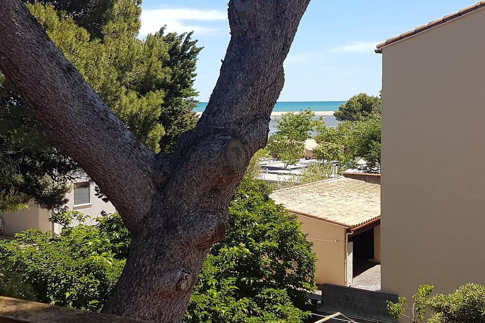 Ganze Wohnung, 5 people Sea view terrace in the heart of the resort in La Franqui, Leucate