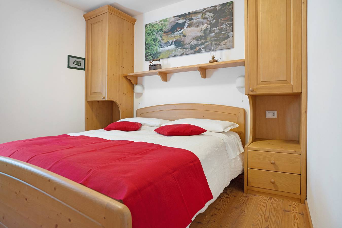 Room 'La Gemma-stanza Dell'acqua' with Mountain View, Shared Garden and Wi-Fi in Sant'Orsola Terme, Valsugana