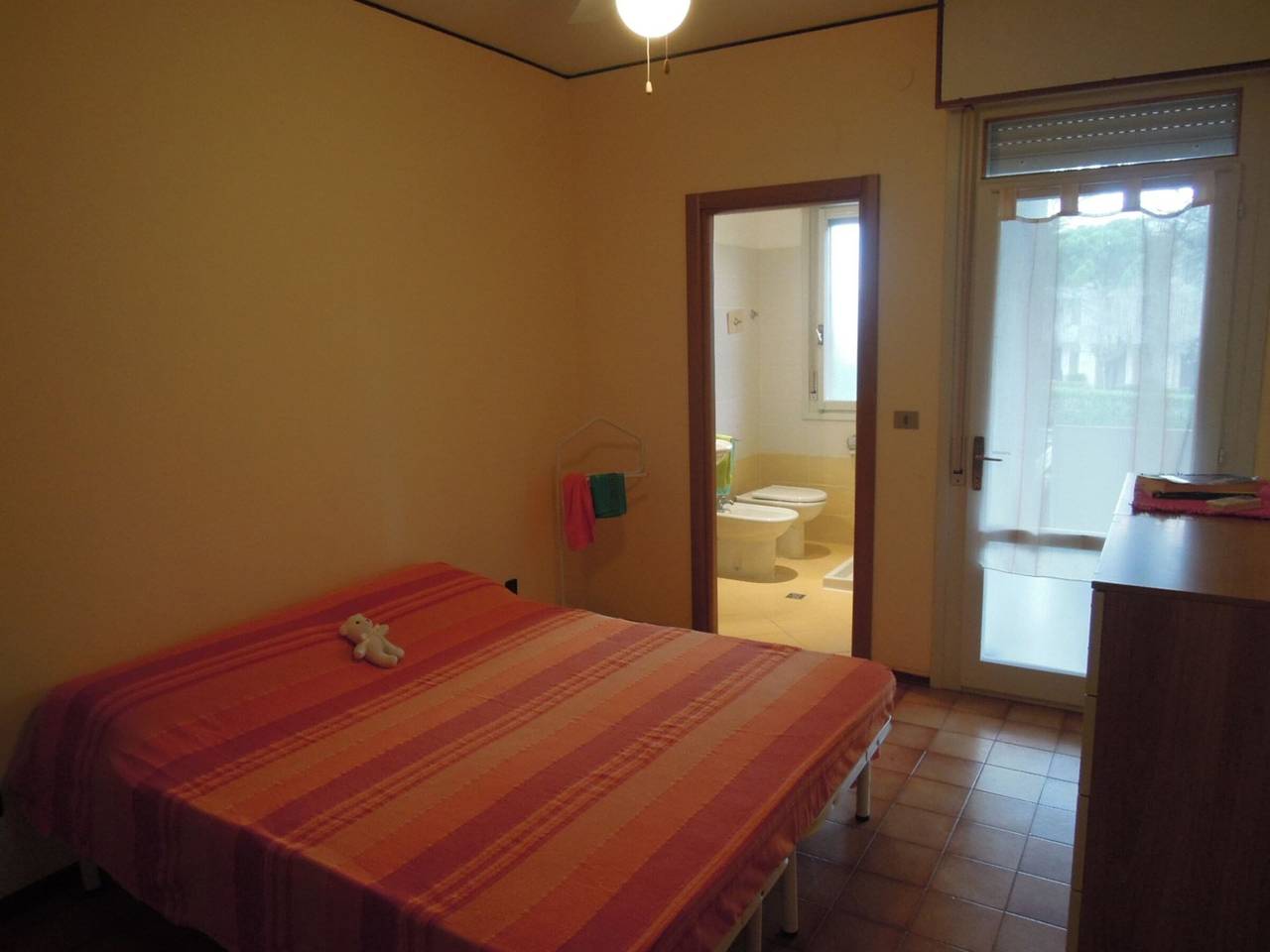 Ganze Wohnung, Gemütliche Wohnung mit 3 Gemeinschaftspools und privatem Garten in Bibione, Venedig Provinz