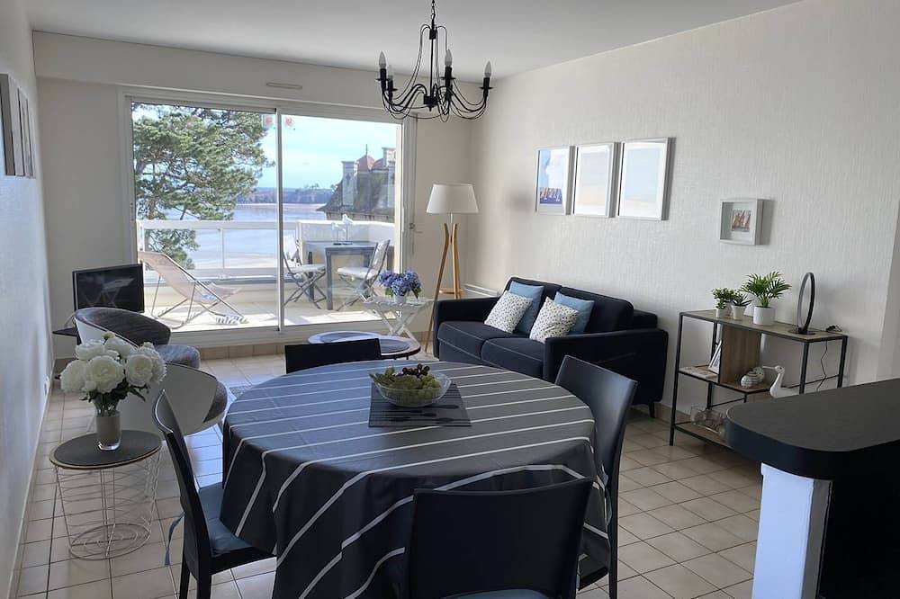 Appartement entier, Dans une résidence au calme, appartement décoré avec goût avec vue mer in Saint-Cast-le-Guildo, Région de Dinan