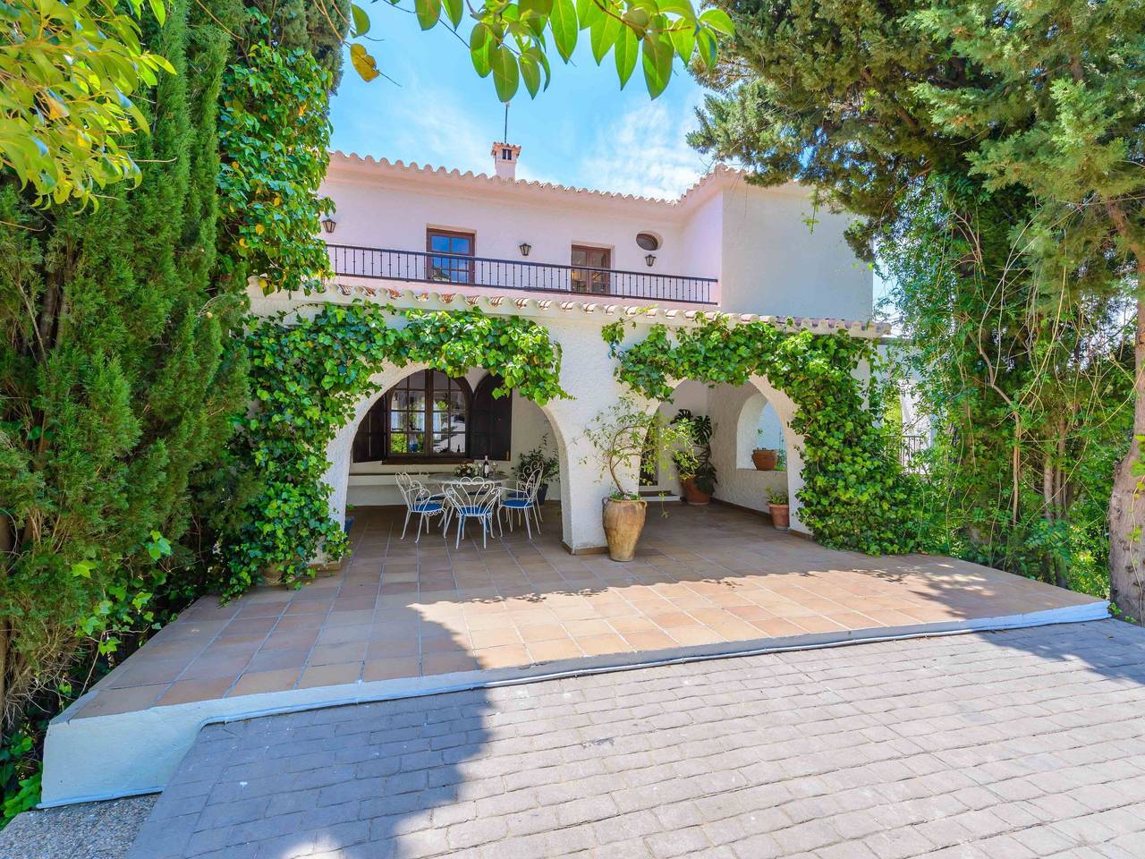 Privates Schwimmbad mit Grill und Feuerstelle in Alcaucín, Provincia de Málaga