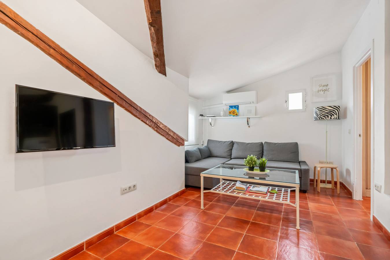 Entire apartment, Apartamento en la gran via de alquiler temporal in Centro (Madrid), Madrid