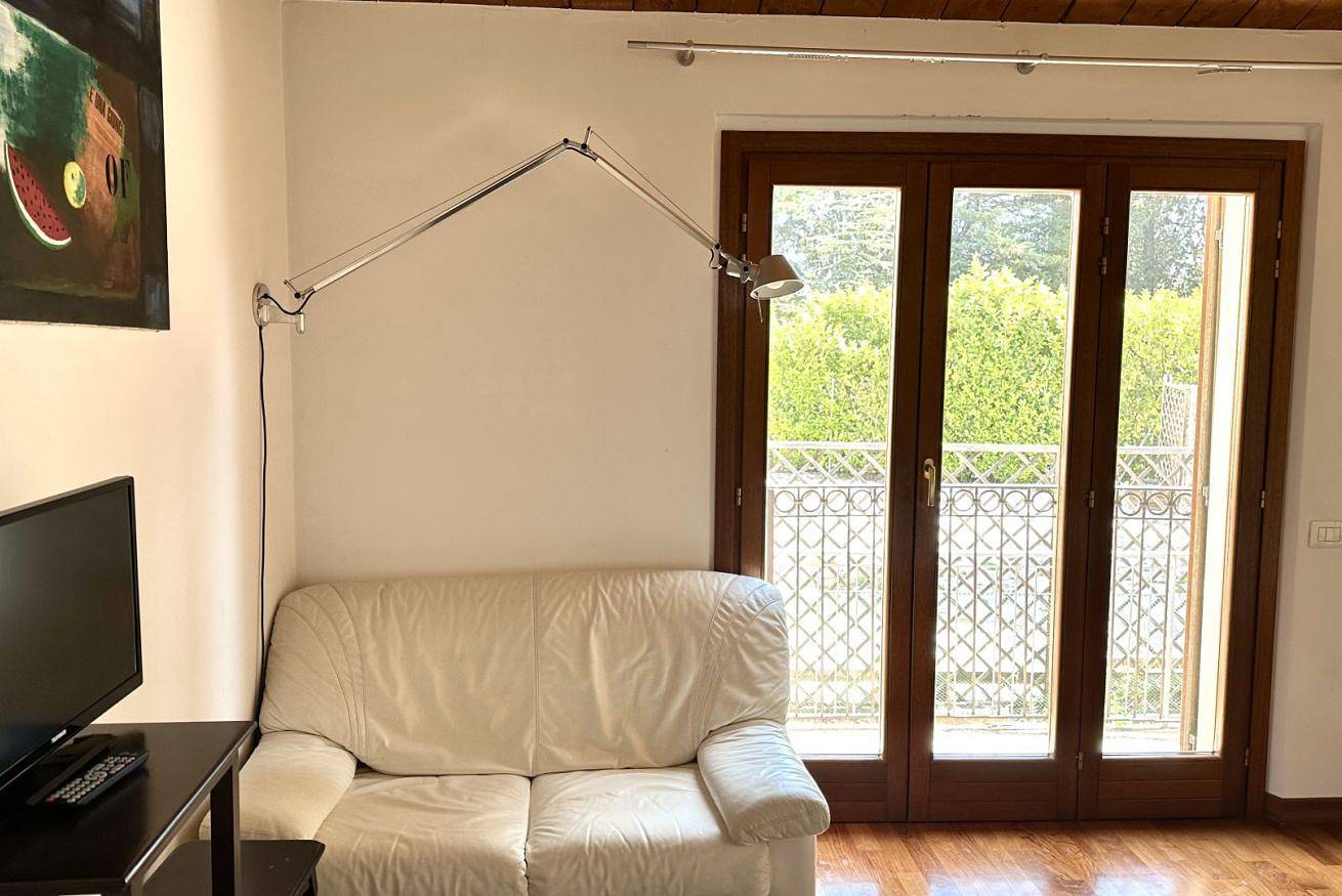 Apartamento entero, S171 - Sirolo, wonderful studio in the city center in Sirolo, Riviera del Conero