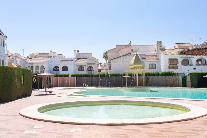 Bungalow für 8 Personen, mit Garten und Kinderpool, mit Haustier in Santa Pola - 4