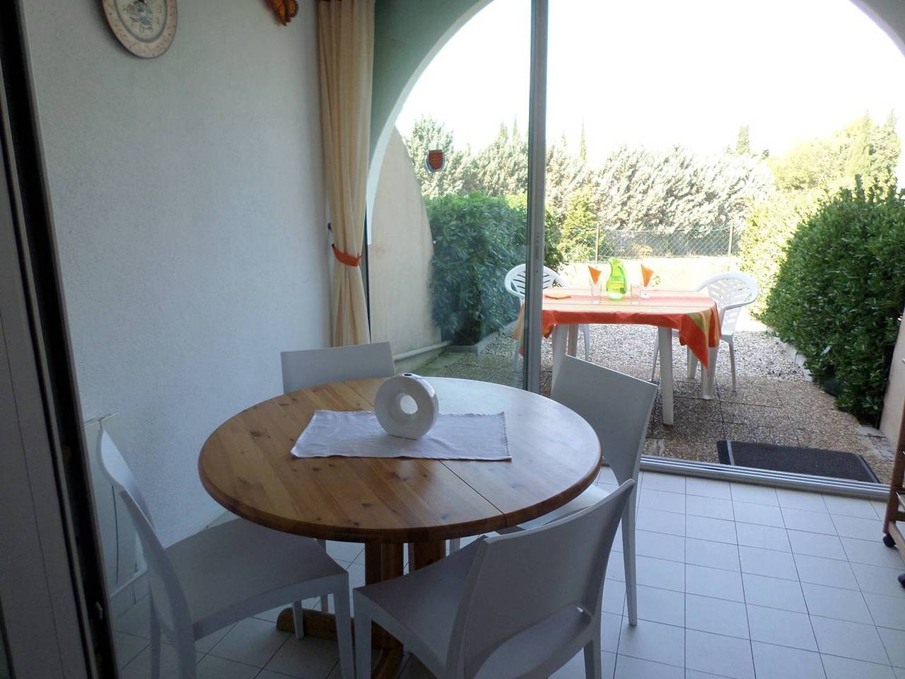 Entire apartment, Cozy F2 in Balaruc with garden, 4 sleeps in Balaruc-les-Bains, Côte d'Améthyste