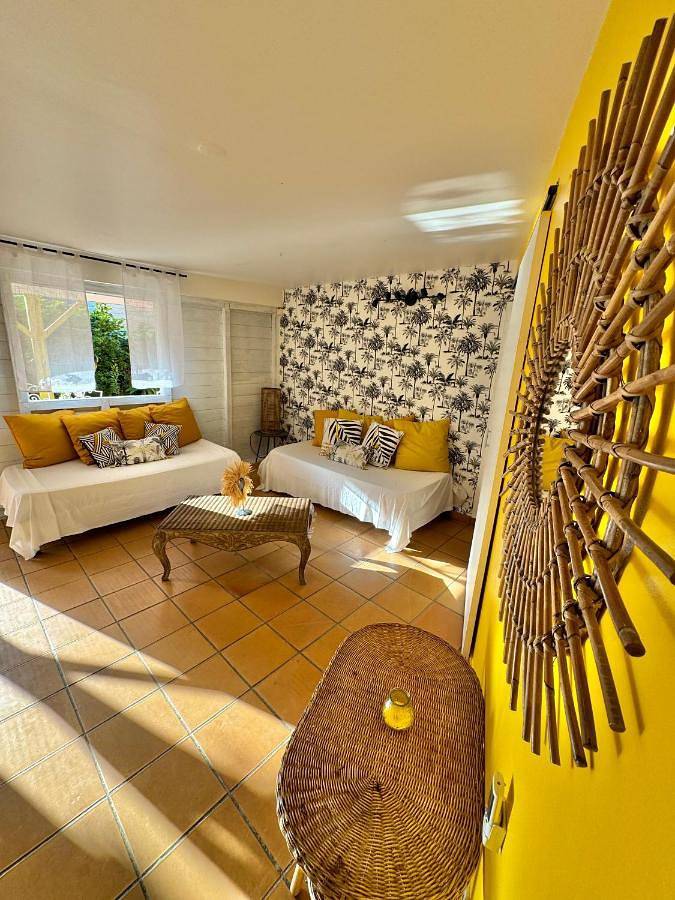 Ferienwohnung für 4 Personen, mit Pool und Garten - 1