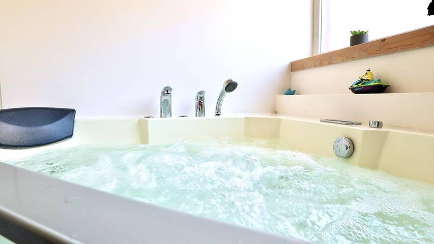 Location de vacances pour 9 personnes, avec jardin et sauna, animaux acceptés à Stavelot - 2