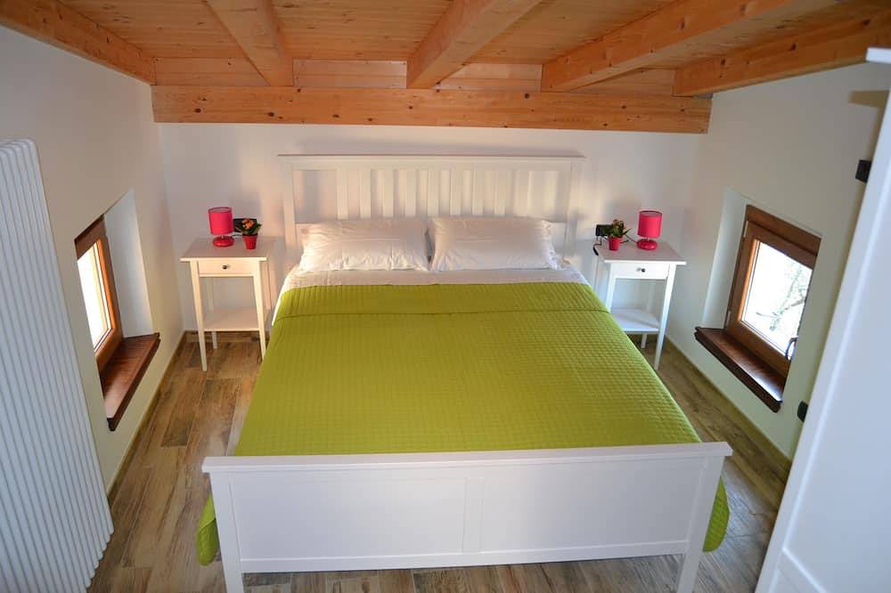 Ferienhaus auf dem Land in einem ruhigen Dorf für einen erholsamen Urlaub in Brenzone, Gardasee-Berge