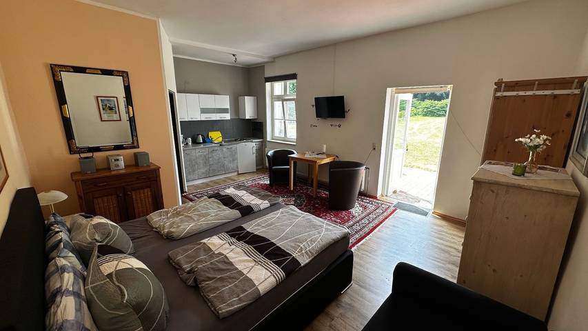 Ferienwohnung für 2 Personen, mit Terrasse und Garten in Lietzow