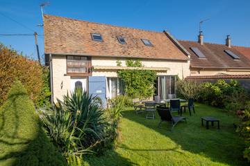Gîte pour 5 personnes, avec jacuzzi et terrasse ainsi que sauna et jardin dans l' Eure