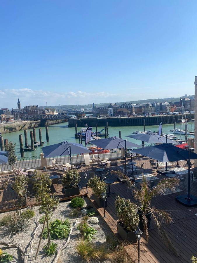 Single Room in Plage Dieppe, Dieppe