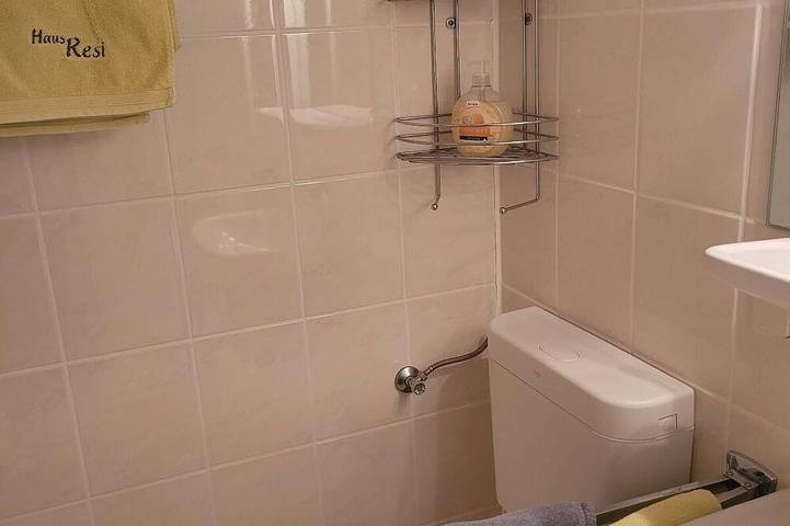 Ganze Wohnung, Gemütliches Doppelzimmer (17qm) mit separater Küche in Eging am See, Ostbayern