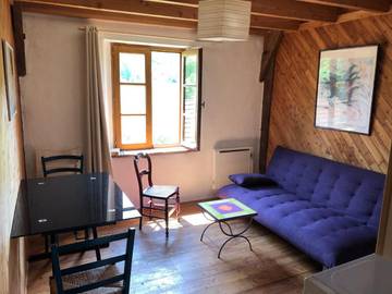 Gîte pour 9 personnes, avec jardin et vue, animaux acceptés à Eymoutiers