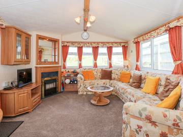 Caravan for 4 People in Gwynedd, North-Wales, Photo 2