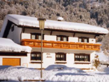 Ferienwohnung für 2 Personen, mit Balkon und Ausblick sowie Garten im Bregenzerwald