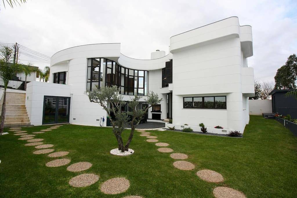 Six-Bedroom House in Nogueira do Cravo e Pindelo, Aveiro Distrikt