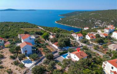 Ferienhaus für 8 Personen, mit Terrasse in Marina