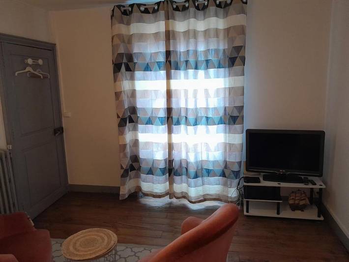 Location de vacances pour 2 personnes, avec vue à Thiers - 4