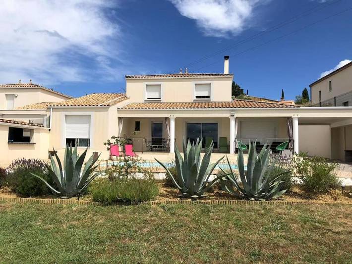 Villa pour 8 personnes, avec piscine ainsi que jardin et vue, adapté aux familles à Gignac - 3