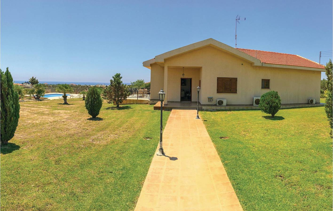 Ferienhaus für 8 Personen mit Terrasse in Larnaca Bezirk